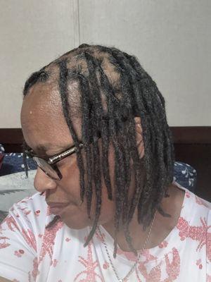 Loc retwist with no style. (I only wanted a Wash/Retwist)