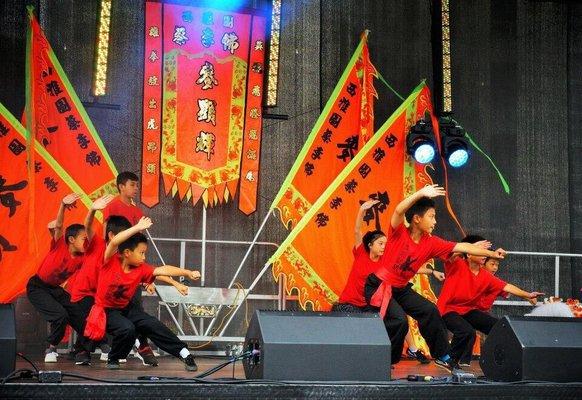 Junhong Kung Fu Club students performing Shaolin Kung Fu