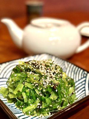 Moki's Sushi & Pacific Grill