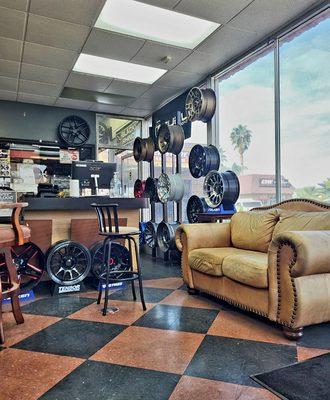 CTW - Corona Tires & Wheels