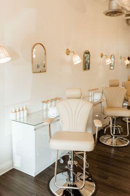 Brow & Lash Stations