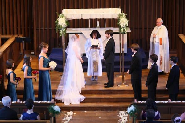 Reverent Donna Horowitz, Interfaith Wedding Officiant