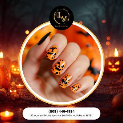 Sweet, subtle, and perfectly spooky -- these Halloween nails keep it classy. A hint of fun without going over the top. Book your seat!
