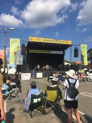 2nd Street Festival aka Two Street