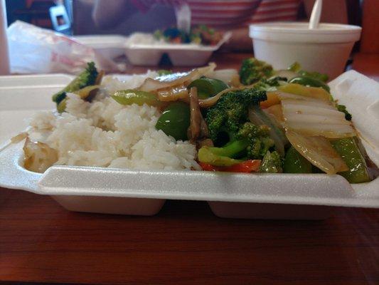 Food was delicious! Made to order and steaming hot! Wonderful staff as well. Will definitely be back!