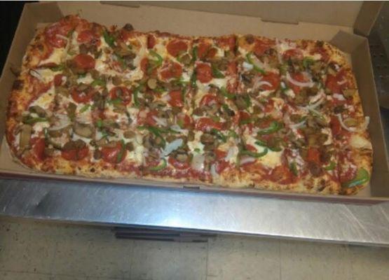 Fox's Pizza Den