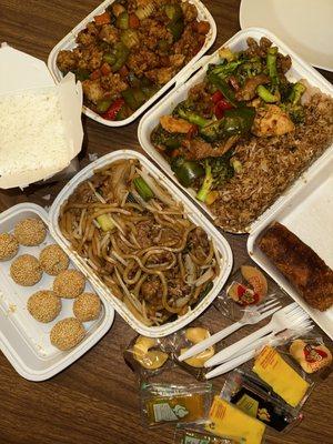 Beef Rice Noodle (#73), Dinner Hunan Chicken & Beef Special, Szechwan Fish, and Sesame Balls