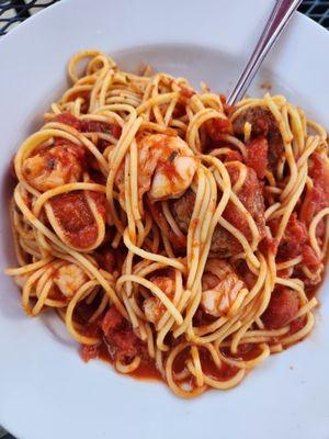 Spaghetti with shrimp