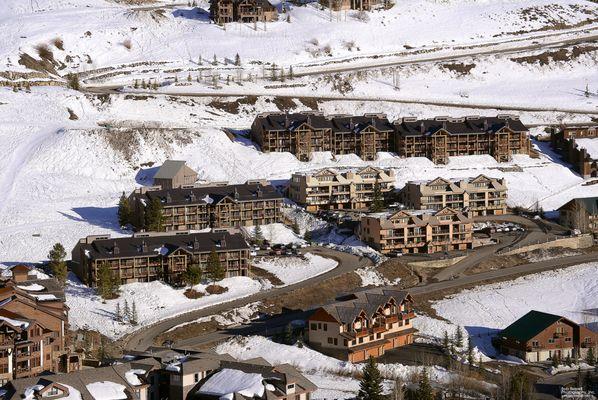 Our mountain lodging complex includes 4 buildings to choose from - each with a different level of ski access and a unique mountain view.