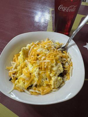 Breakfast bowl with potato's, scrambled eggs and ham!