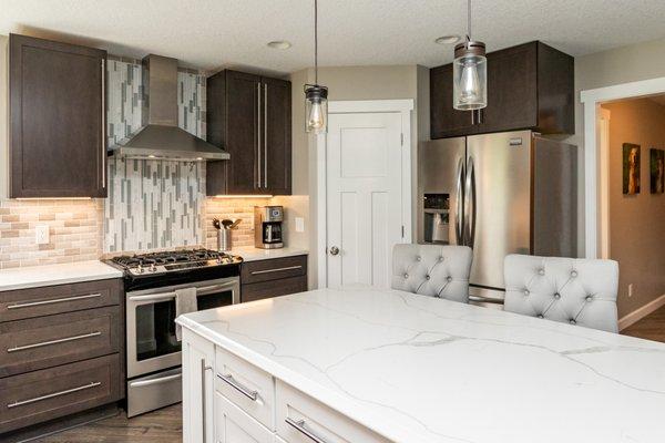 Look at THIS KITCHEN THOUGH!