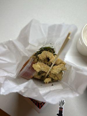 Street Style Popcorn Chicken with Basil, salt and pepper flavor