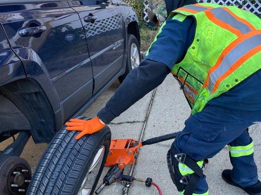 Big Bro Roadside Assistance