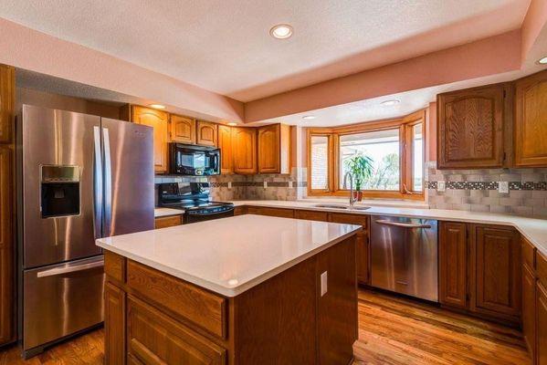 Lee's Hardwood Flooring Inc