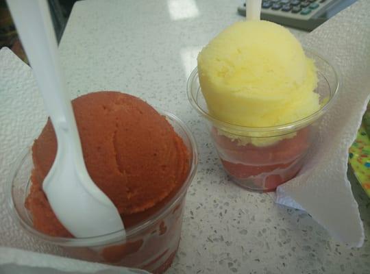 Delicious sorbet: pineapple/strawberry and chamoy/strawberry.