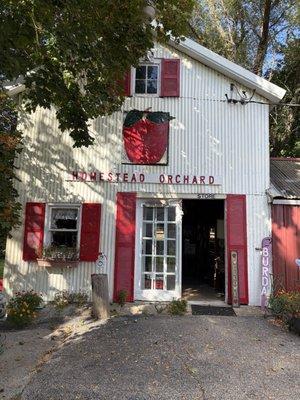 The cutest!!!!! A local GEM, you can't skip. The best quality honey around, with really great pricing.