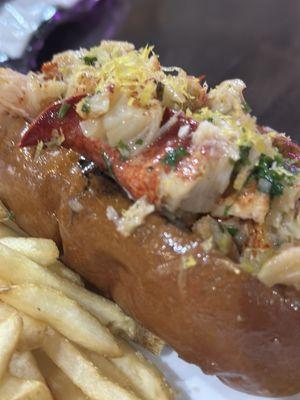 Lobster roll!