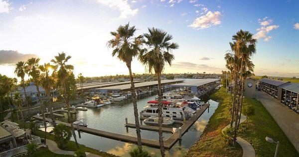Discovery Bay Marina