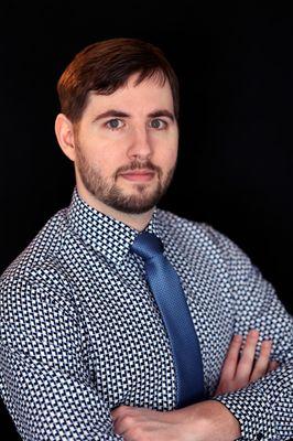 Trim and eyebrow tint