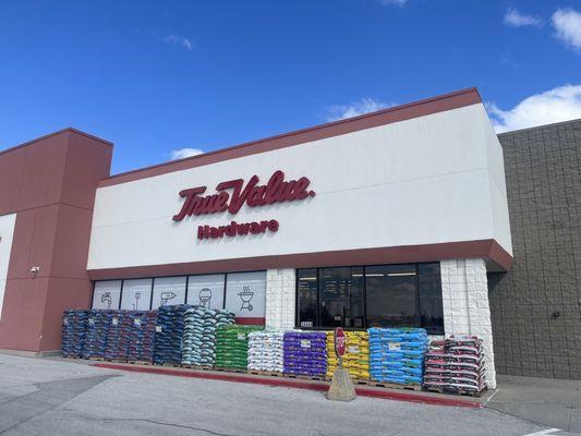 True Value Hardware