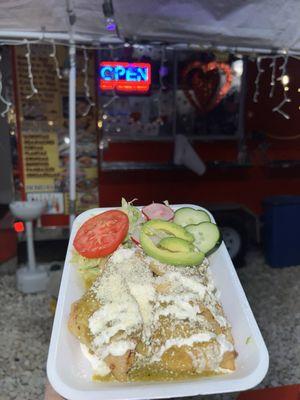 Chilaquiles rellenos