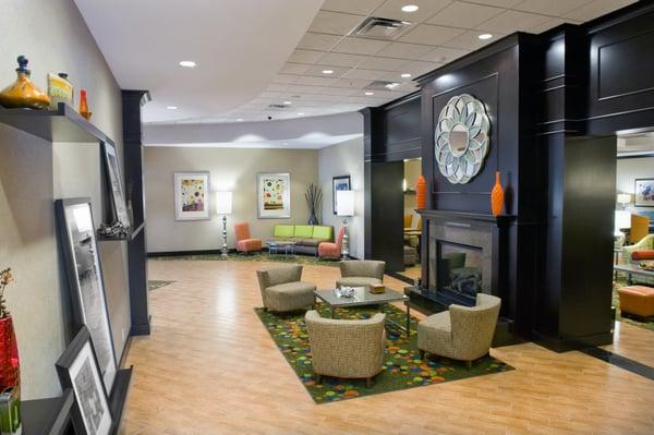 Hampton Inn Perfect Mix Lobby