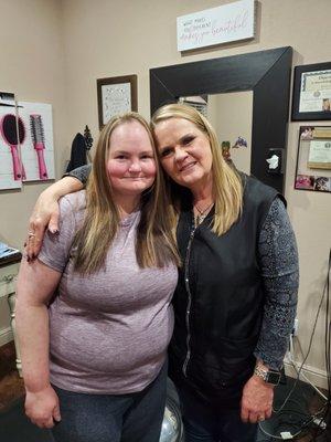 I love my hair everyone I got it done. She is sooo awesome!!