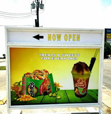 Startup Marketing Solutions Gracias! from SEÑOR SNOW and team members.