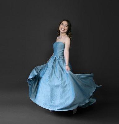 Carina Kahane, Opera Singer