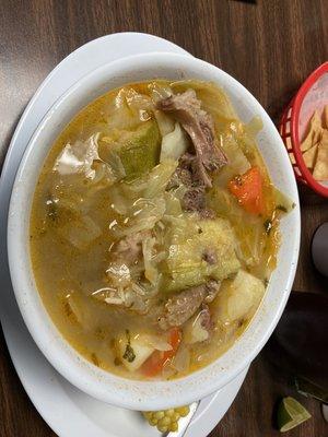 Caldo de res