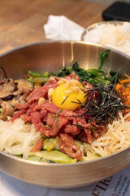 육회 (beef tartare)