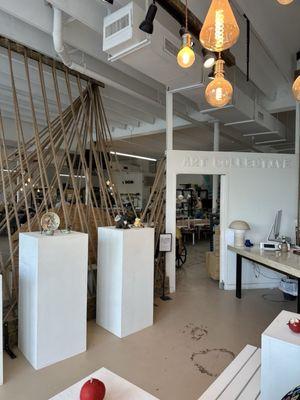 Mingo makes it pottery studio