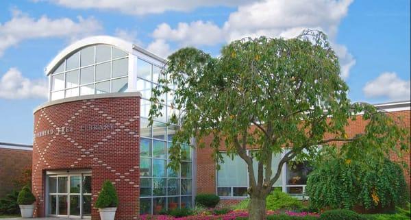Riverhead Free Library