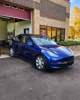 Tesla, exterior detailing
