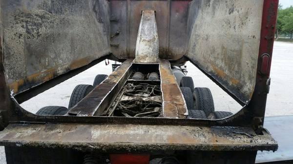 DUMP TRUCK BE REBUILD. FULL FLOOR AND PATCHES