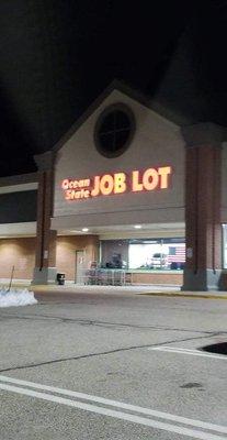 Very friendly front end manager!