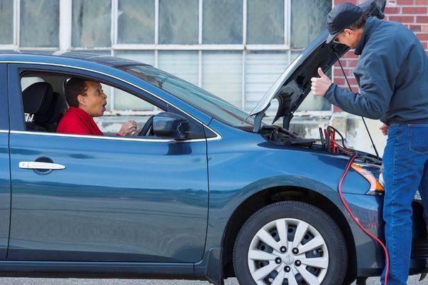 Denver's Car Jump Start & Car Lockout Services