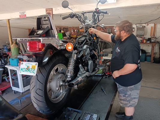 Twisted Obsession Cycles