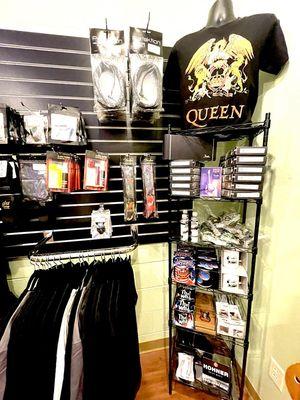 Guitar gifts availability changes frequently .