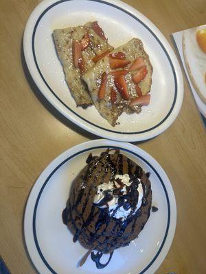 Chocolate Chocolate Chip Pancakes Fresh Berry Crepes