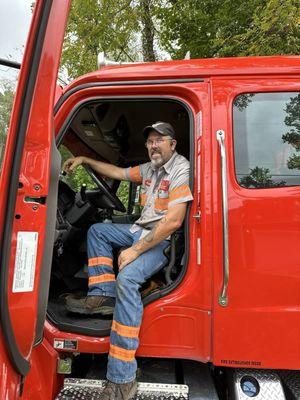 Tom's 24 Hour Towing