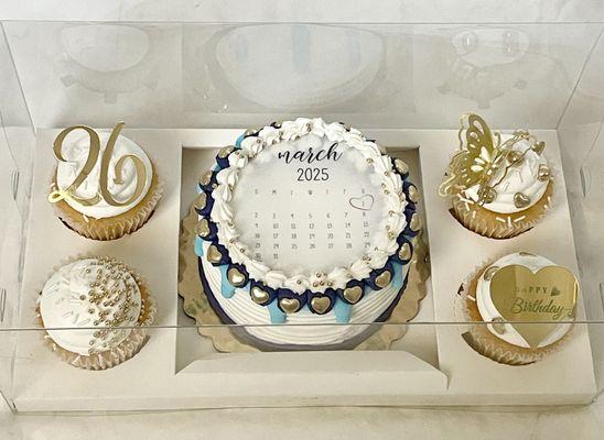 Calendar cake
creativecakesbykeekee.com