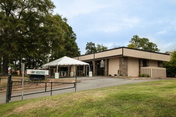 Welcome to our standalone storefront in Pineville!