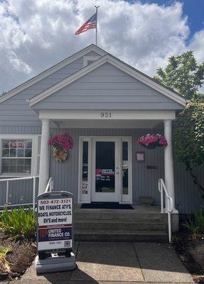United Finance Co - McMinnville