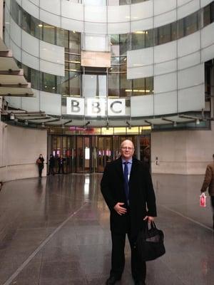 Video narrations can be created with American or UK accents as well as in Spanish, French and Russian.