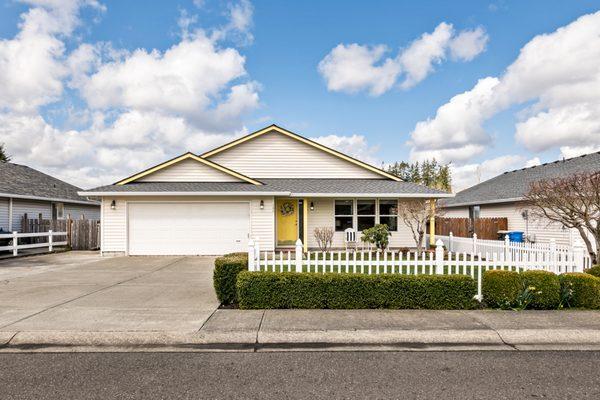 Working with buyers and sellers in Lewis County. Specializing in offer negotiation, contract writing, and listing and marketing services.