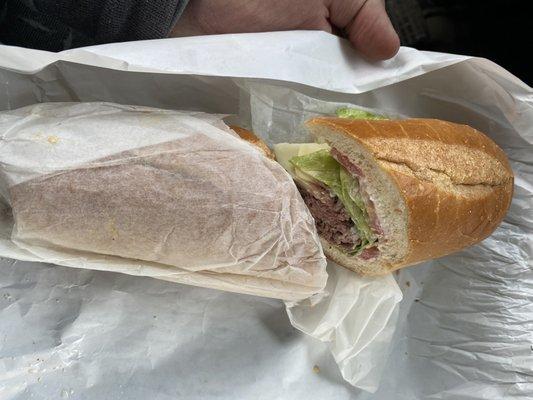 D & S Airport Delicatessen