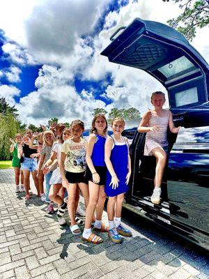 Twins Luxury Limousine