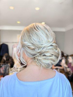 Galveston bride at The Grand Galvez. Bridal updo