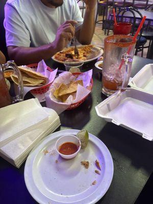 Royal Castle Lounge & Grill